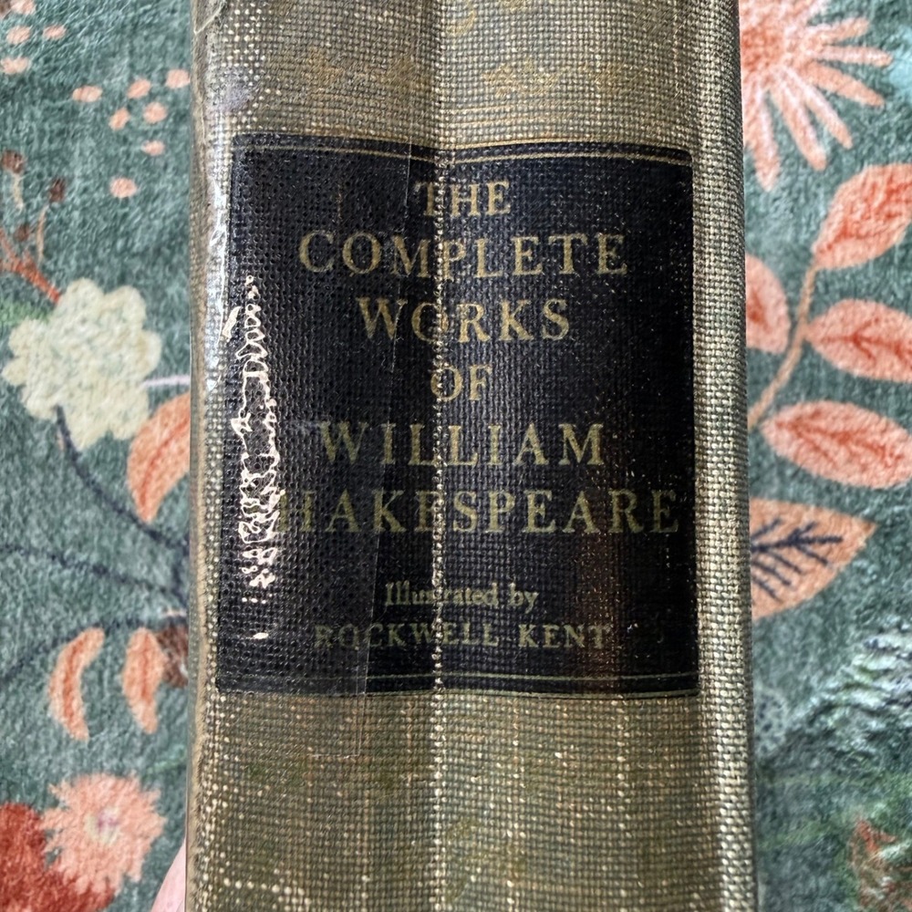 Vintage The Complete Works of William Shakespeare Hardcover Sage Green Cloth